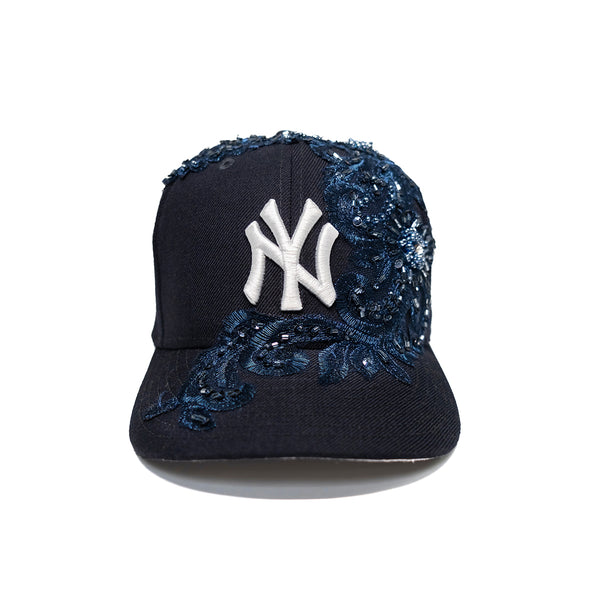 Lace Yankee Fitted